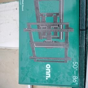 Flat screen TV wall mount